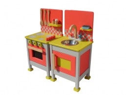 drvena kuhinja za decu šporet i sudopera